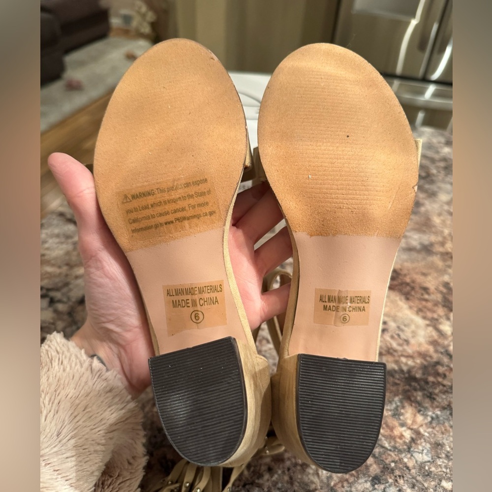 J. Adams Tan Bow Block Heel Sandals - Picture 6 of 6